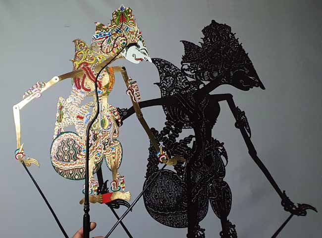 Wayang kulit Jakarta Indonesia, hadows puppet show